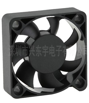 影响“舞台灯光散热风扇”噪音的因素有哪些？